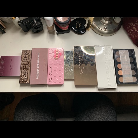 Other - High End Eye & Face Palettes Other - High End Eye & Face Palettes